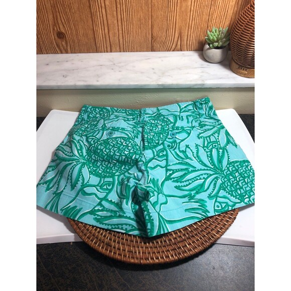 Lilly Pulitzer Shorts Green /Blue/White Tropical Print size 0 - Picture 6 of 9